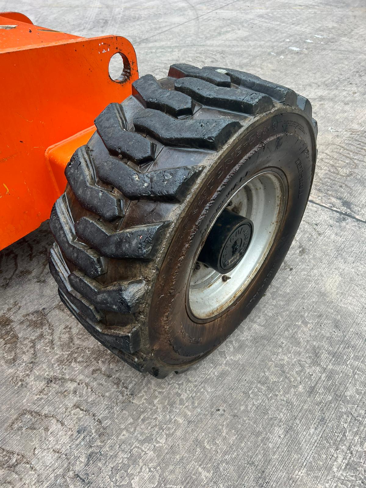 Sold - Articulated Boom Lift - View 4